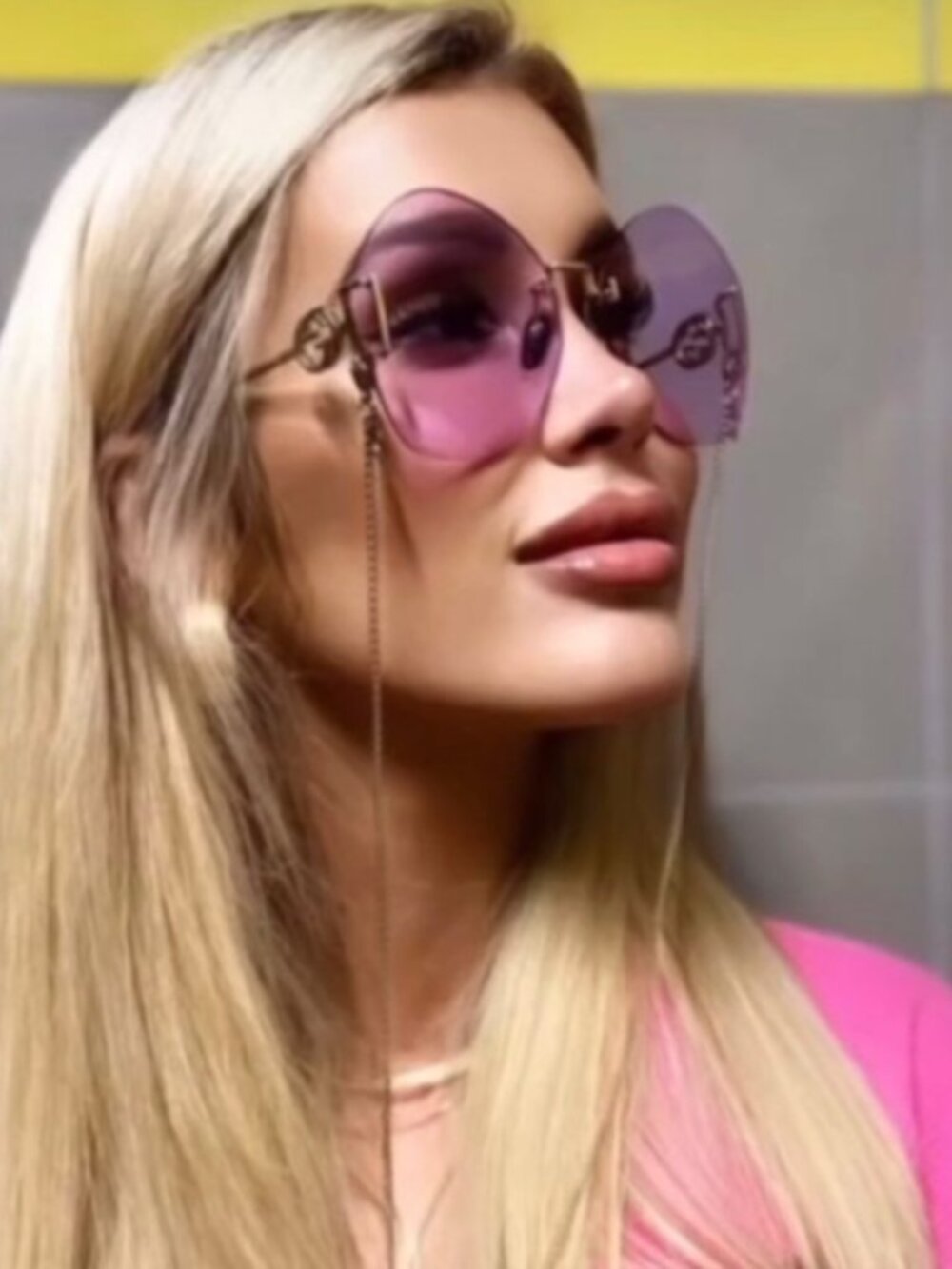 NEW GUCCI SUNGLASSES GUCCI GG1203S 001 GOLD WITH  GOLD CHAIN/VIOLET EYEWEAR